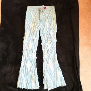 New (No Tags) Stylish Embroidered Jeans w/ Side Embellishments (Size L)